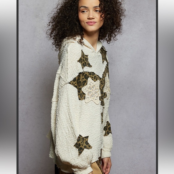 POL. Animal print patchwork balloon sleeve top - Picture 3 of 7